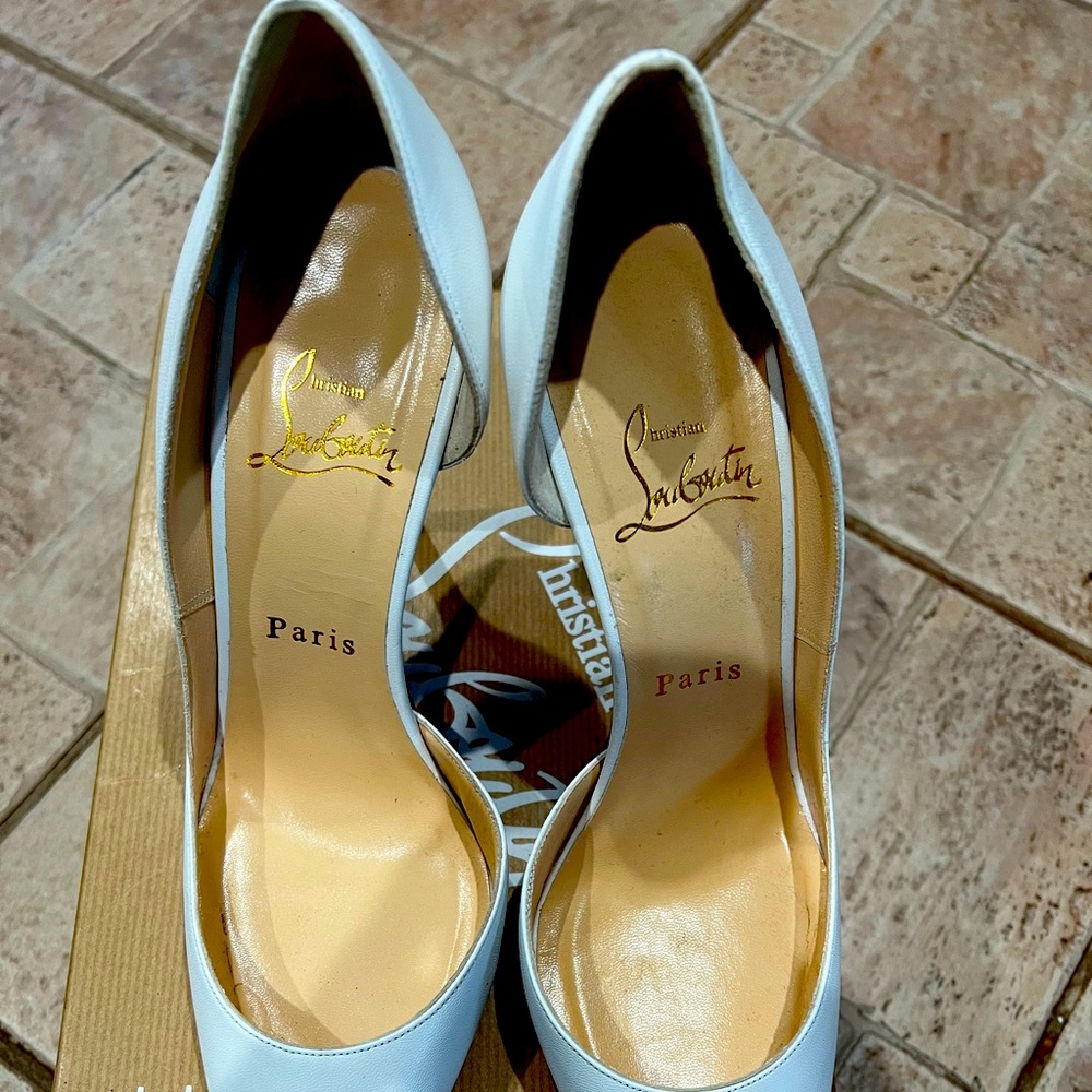 Women’s gently used authentic Christian louboutin’s only worn twice.